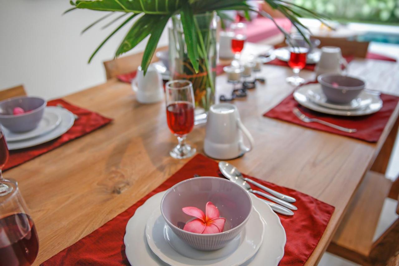 Villa 66, 5 Min Walk To Double 6 Beach Seminyak  Bagian luar foto